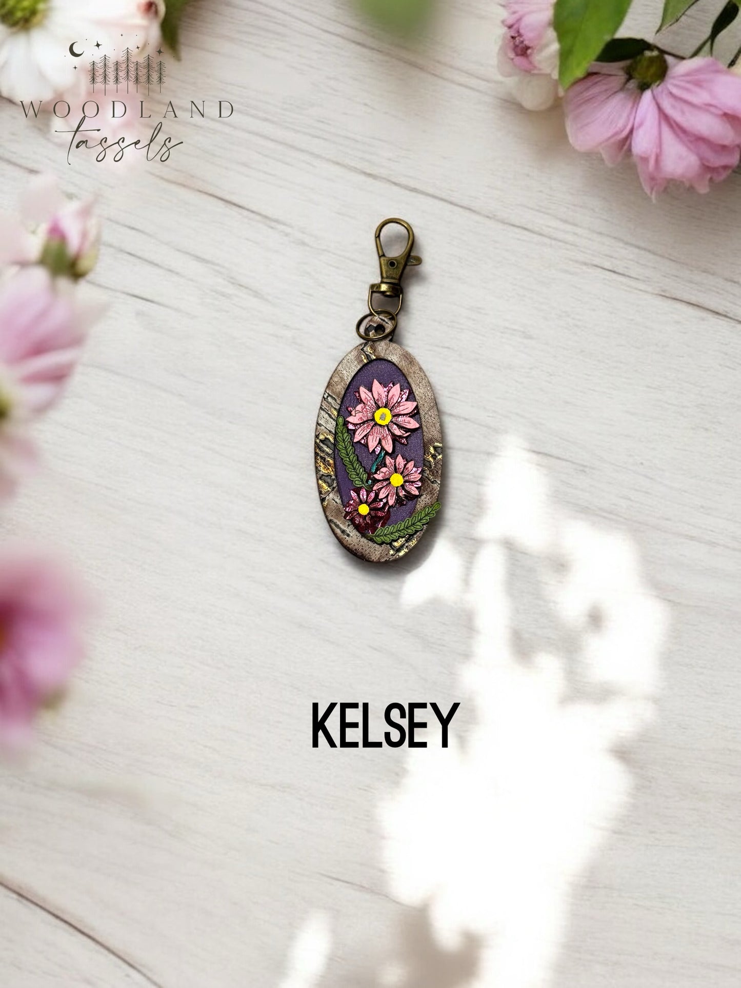 Daisy Cameo Purse Charm