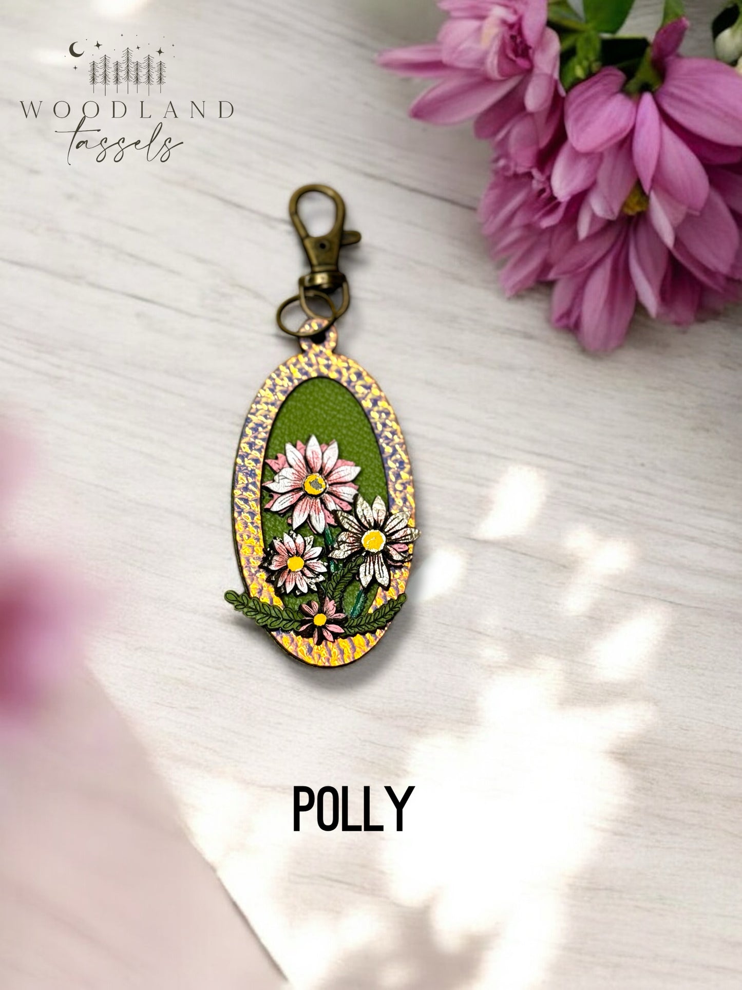 Daisy Cameo Purse Charm