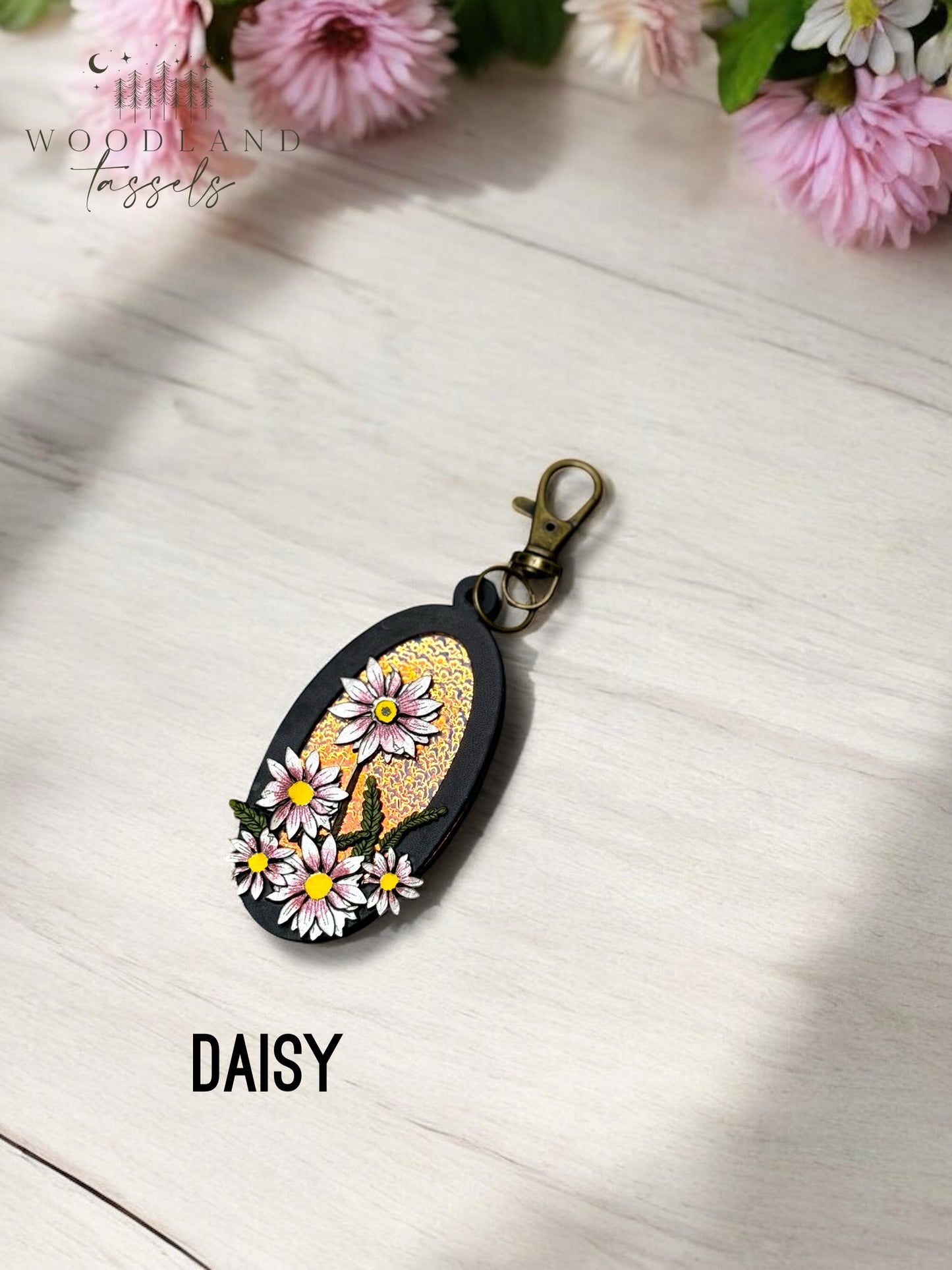 Daisy Cameo Purse Charm