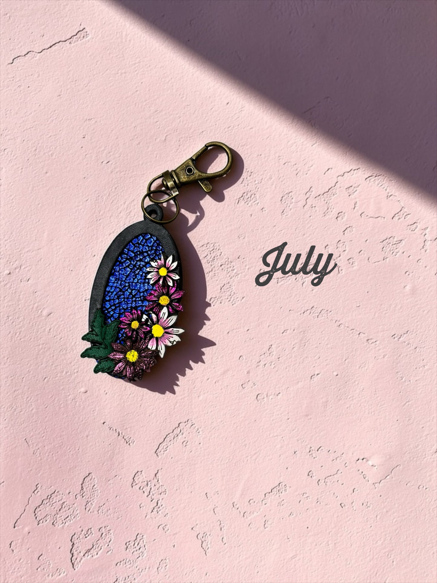 Daisy Cameo Leather Bag Charms